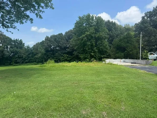 130 Lyons Ln, Sacramento, KY 42372