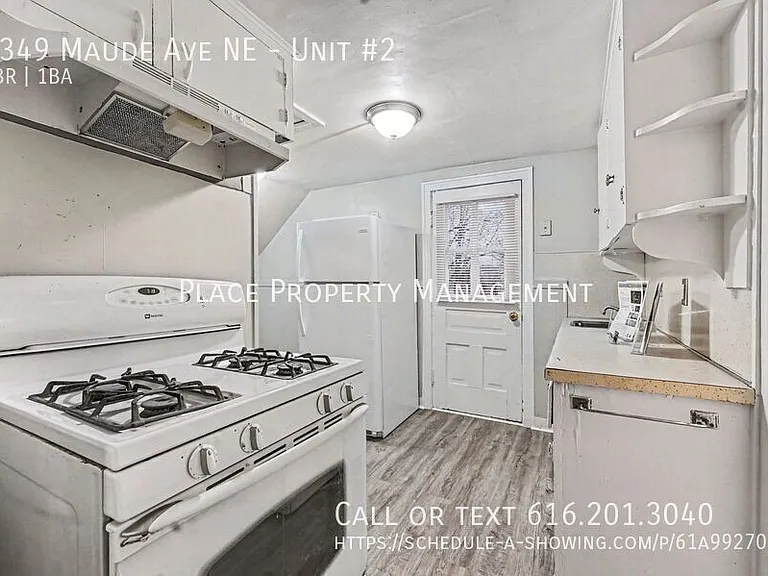1349 Maude Ave NE #2 — Photo 12