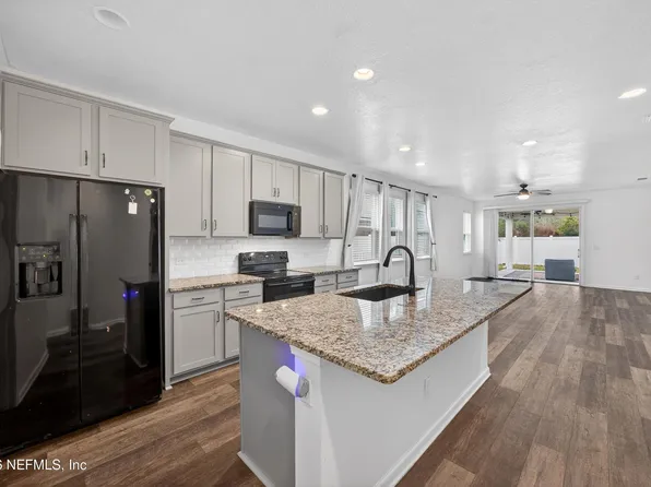 1062 PERSIMMON Drive, Middleburg, FL 32068