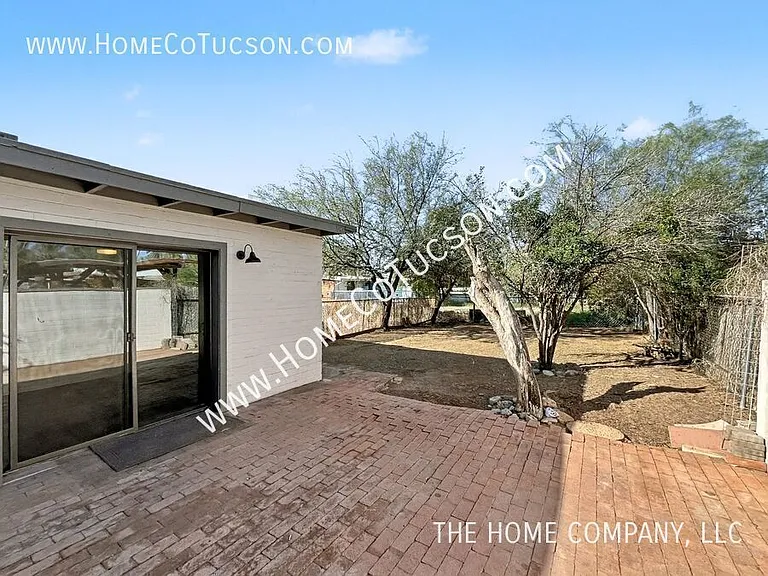 3435 E Elida St — Photo 18