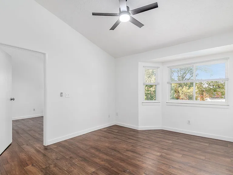 45 Governor Pl — Photo 13