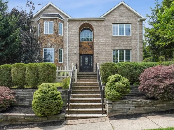 106 Terrace Ave, Hasbrouck Heights Boro, NJ 07604
