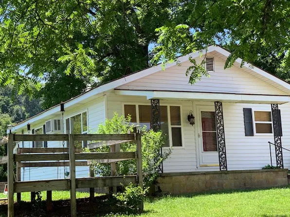 6 Ledford Chpl Rd, Hayesville, NC 28904