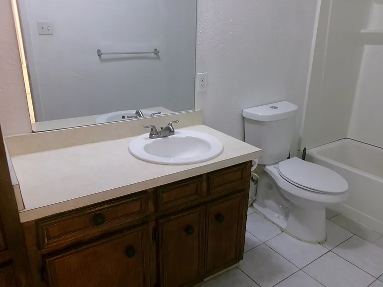 3454 Stanley Ave — Photo 9