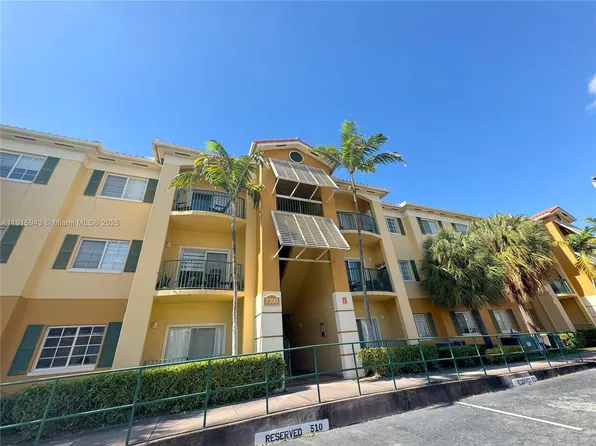 7280 NW 114th Ave APT 101-8, Doral, FL 33178
