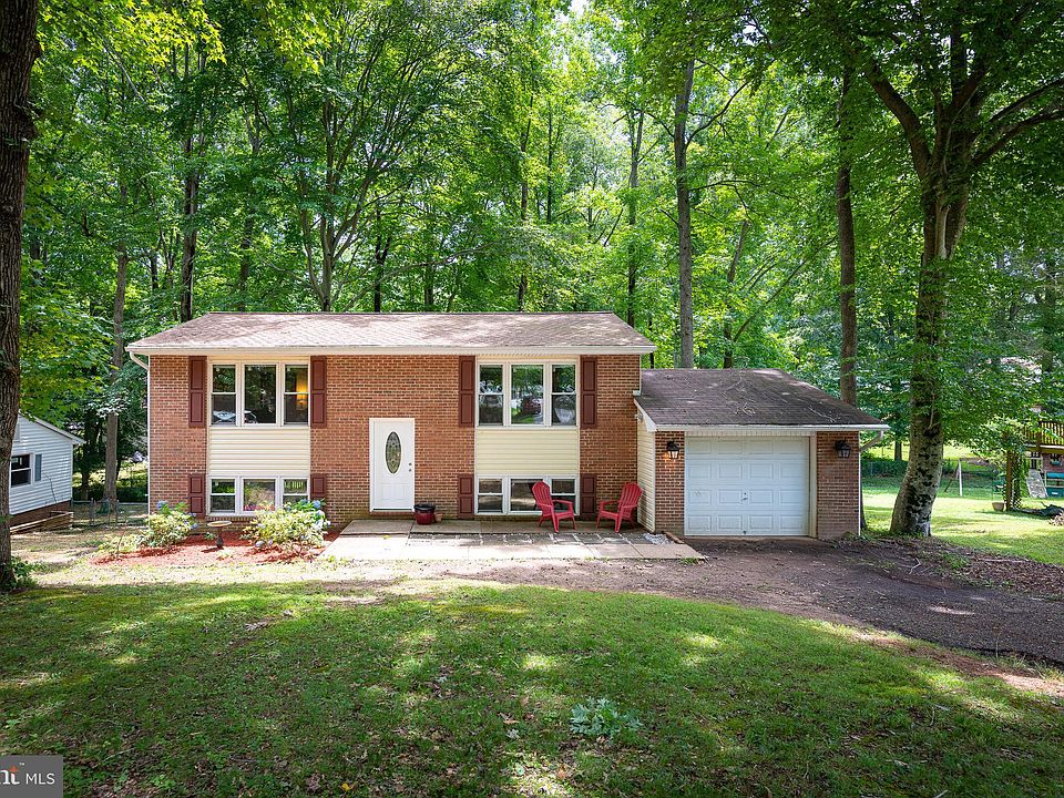 1st image of 10701 Redbird Ln