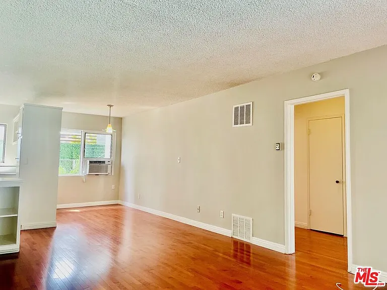 941 N San Vicente Blvd #2 — Photo 3