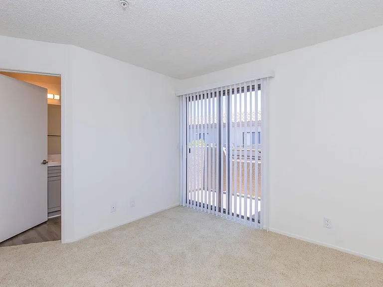 Glenoaks Terrace Apartments — Photo 20