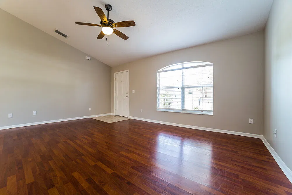 3 bed, 2.0 bath, 1365 sqft, $2,940 — Photo 2