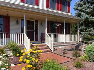 9 Crestview Dr, Milford, NJ 08848