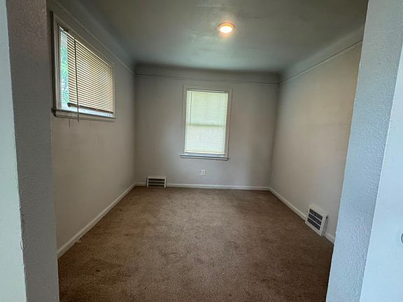 3rd image of 12651 Kelly Rd #1