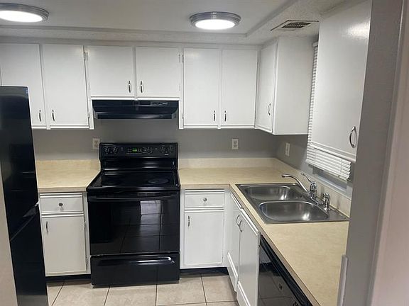 2nd image of 1542 SE Royal Green Cir APT J103