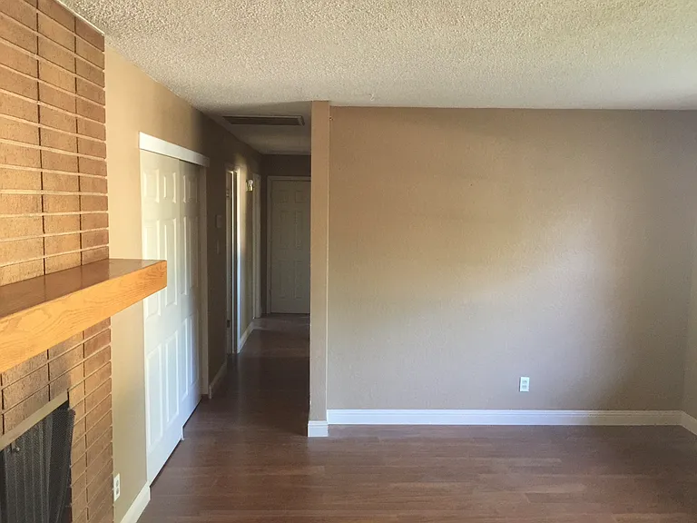 5643 Fairvale Way — Photo 10