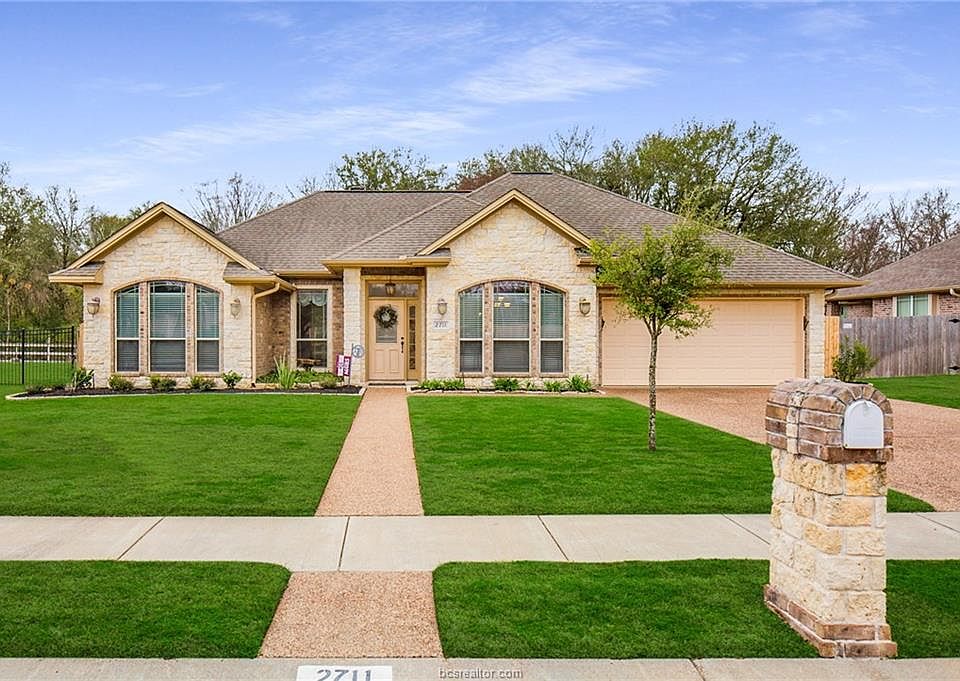1st image of 2711 Colony Village Dr