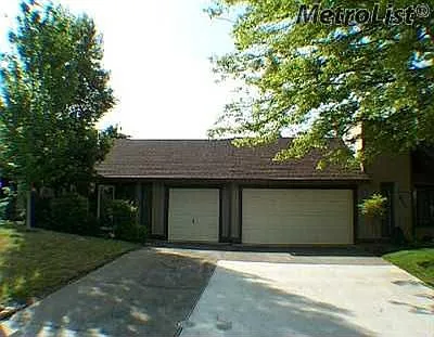 10736 Paiute Way photo 1