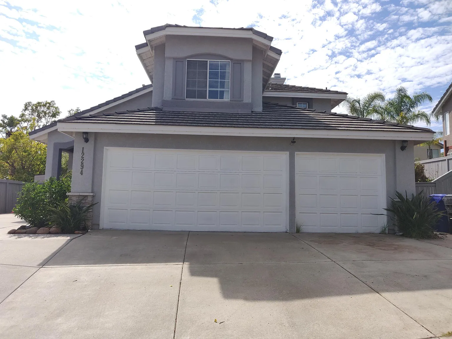 4 bed, 2276 sqft, $5,450 — Photo 2