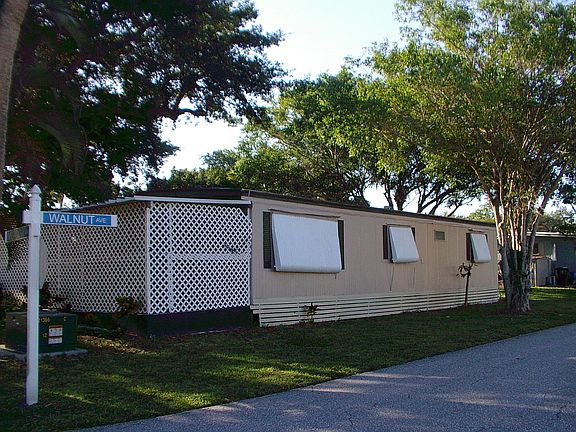 2nd image of 2555 Pga Boulevard #73