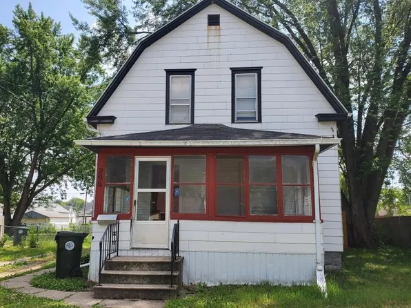 206 Butler Ave, Waterloo, IA 50703