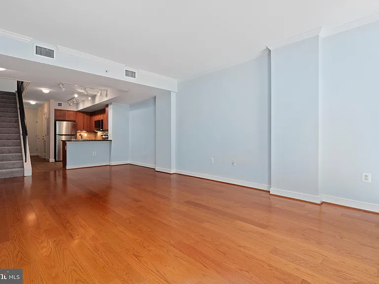 631 D St NW #245 — Photo 9