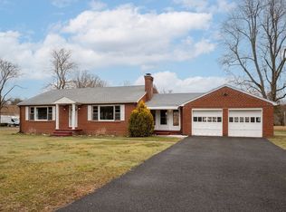 12 Wilbraview Dr, Wilbraham, MA 01095