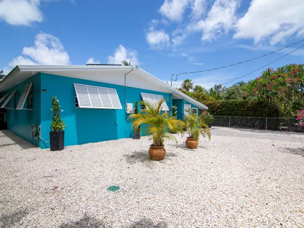 554 W Shore Dr, Summerland Key, FL 33042