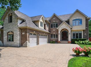 609 Glenshire Rd, Glenview, IL 60025