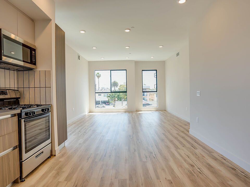 1st image of 1540 S Hayworth Ave #203
