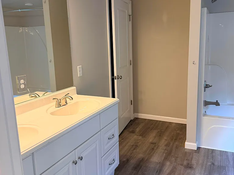 8551 Griffin Ave — Photo 10