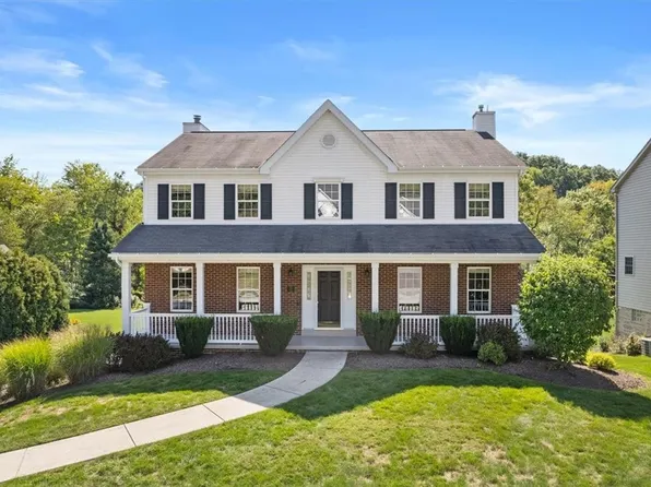 726 Little Creek Ln, Cranberry Township, PA 16066