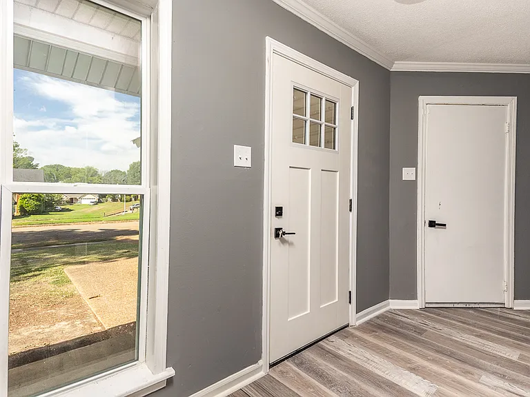 538 Bedlington Dr — Photo 3