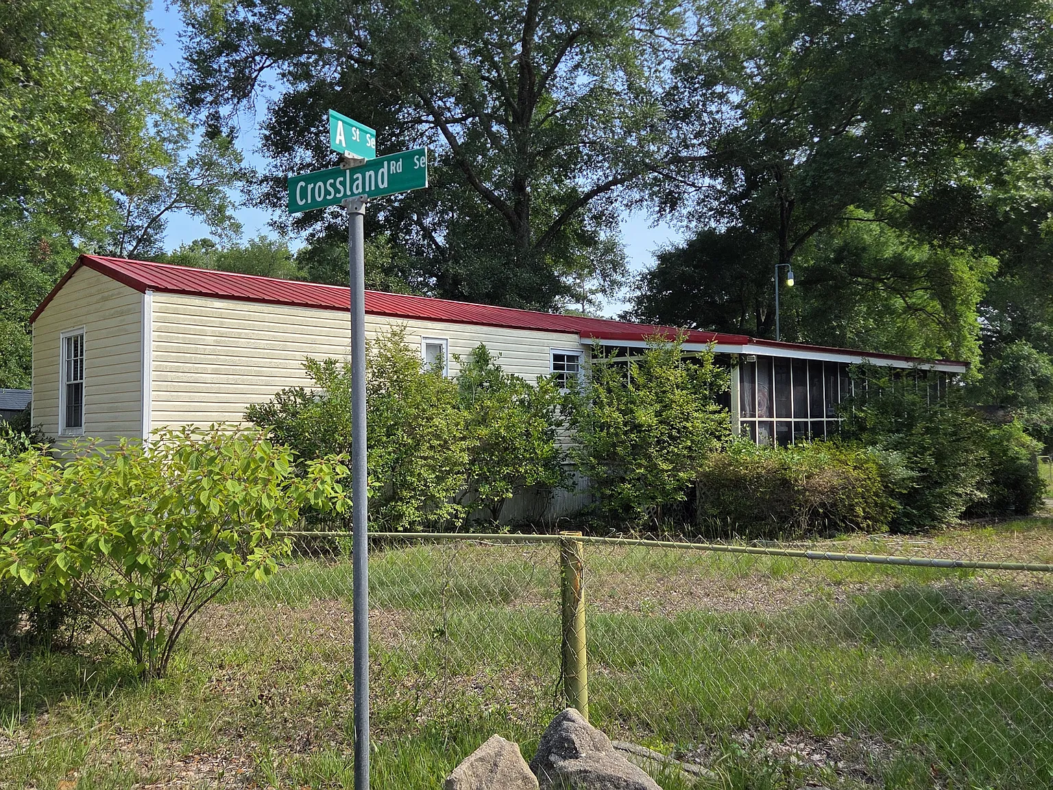 2 bed, 1.5 bath, 800 sqft, $1,650 — Photo 2