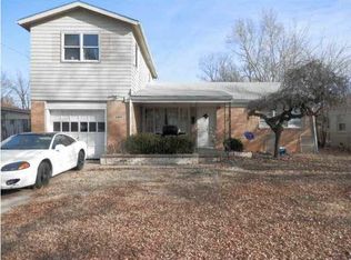 2932 S Washington St, Wichita, KS 67216