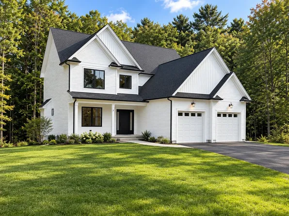 3 Needham St, Norfolk, MA 02056
