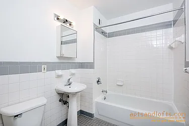 Rented by aptsandlofts.com