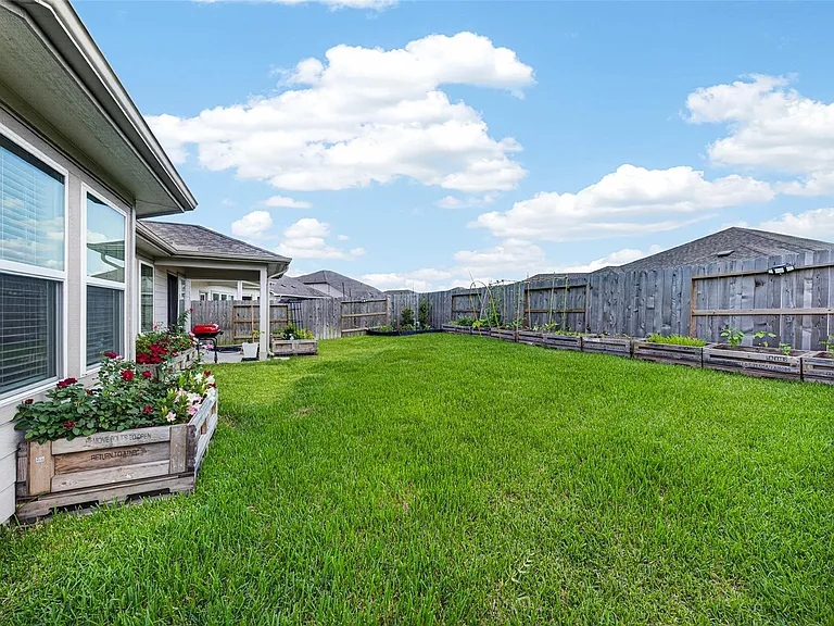 6342 Buffalo Bend Ln — Photo 37
