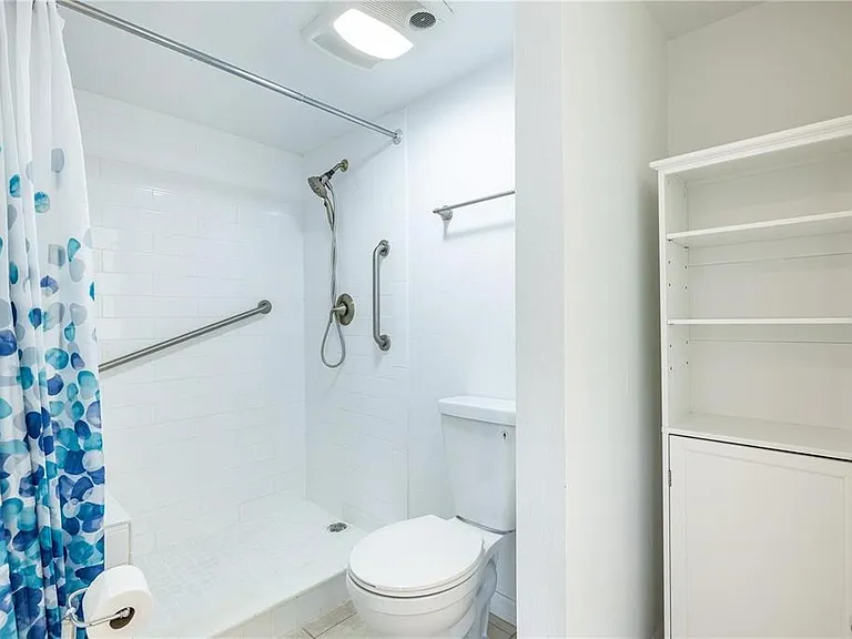 5950 Pelican Bay Plz S #204 — Photo 17