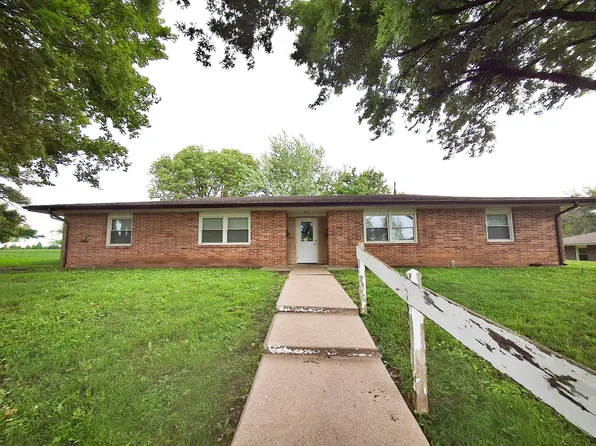 600 E 6th St #7, Villisca, IA 50864