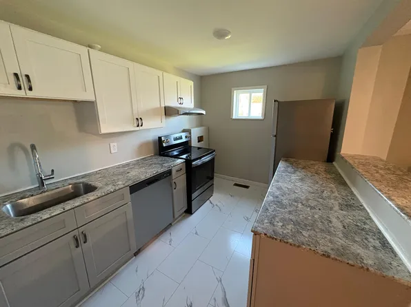 30 Campbell Ave, Troy, NY 12180