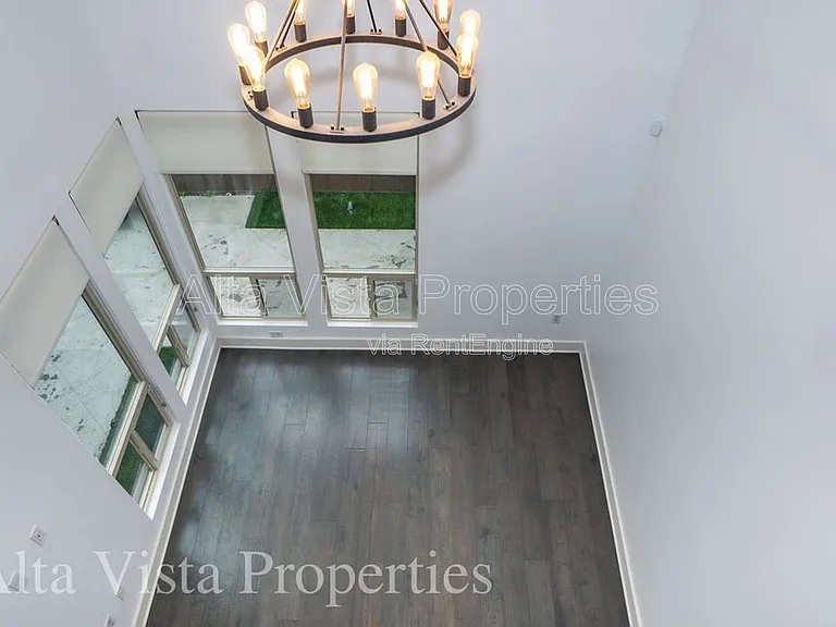 2549 Aperture Cir — Photo 13