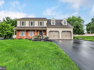 12 Brookview Ln, Shrewsbury, PA 17361