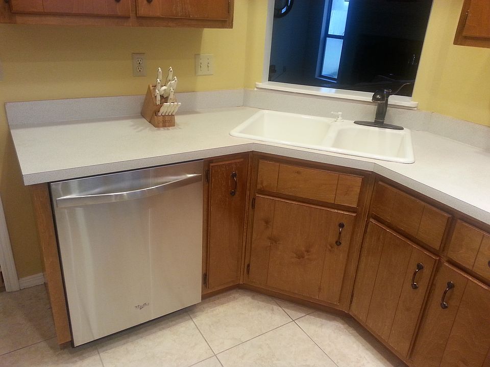 1st image of 1221 Whitewood Way