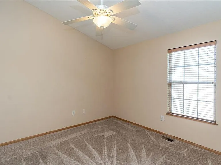 3141 SW Sharmin Ln — Photo 19