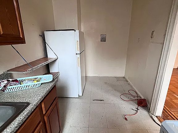 4th image of 1401 Ocean Ave APT 6C