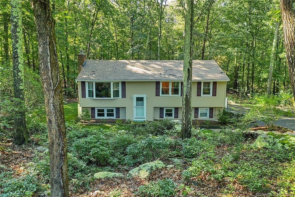 7 Bramble Bush Dr E, Niantic, CT 06357 Zillow