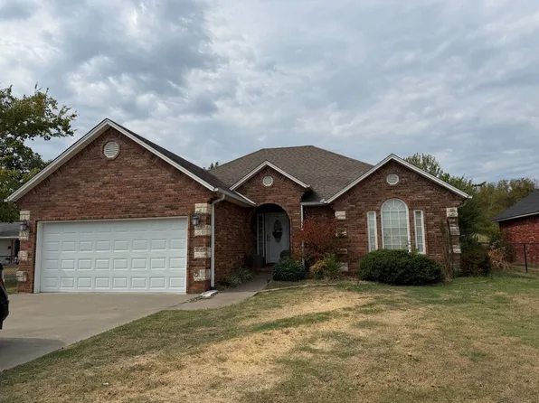 1405 S 9th St, McAlester, OK 74501