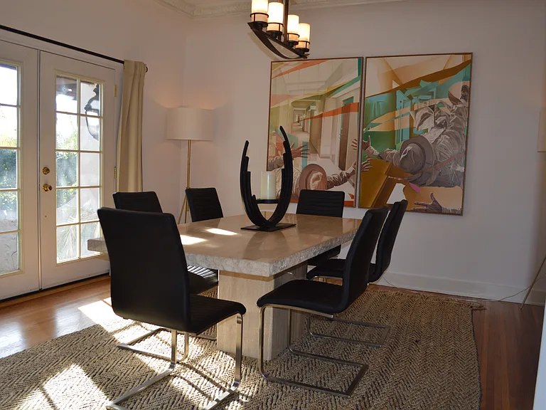 1203 S Rimpau Blvd — Photo 50