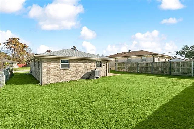1608 Redwood Dr — Photo 16