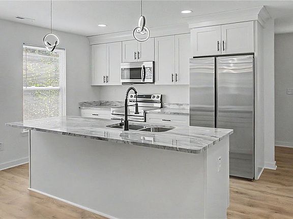 4th image of 419 Alleghany Rd