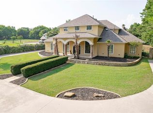 240 Lilac Ln, Southlake, TX 76092