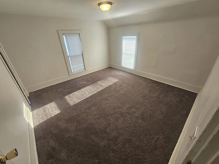 318 Harrison Ave — Photo 5